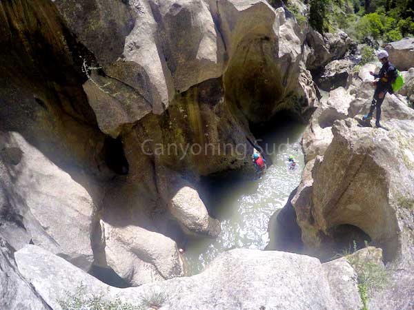 Gros saut canyoning Imbut